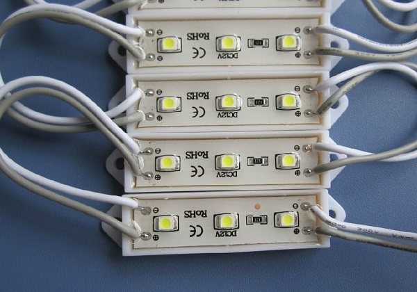LED模組一般用什么膠水？